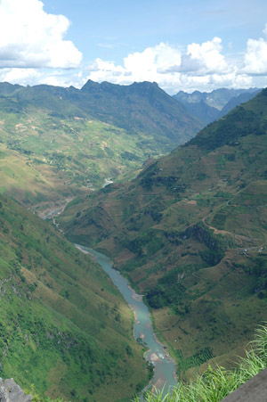 Bất ngờ đến kỳ lạ cao nguy&ecirc;n đ&aacute; 